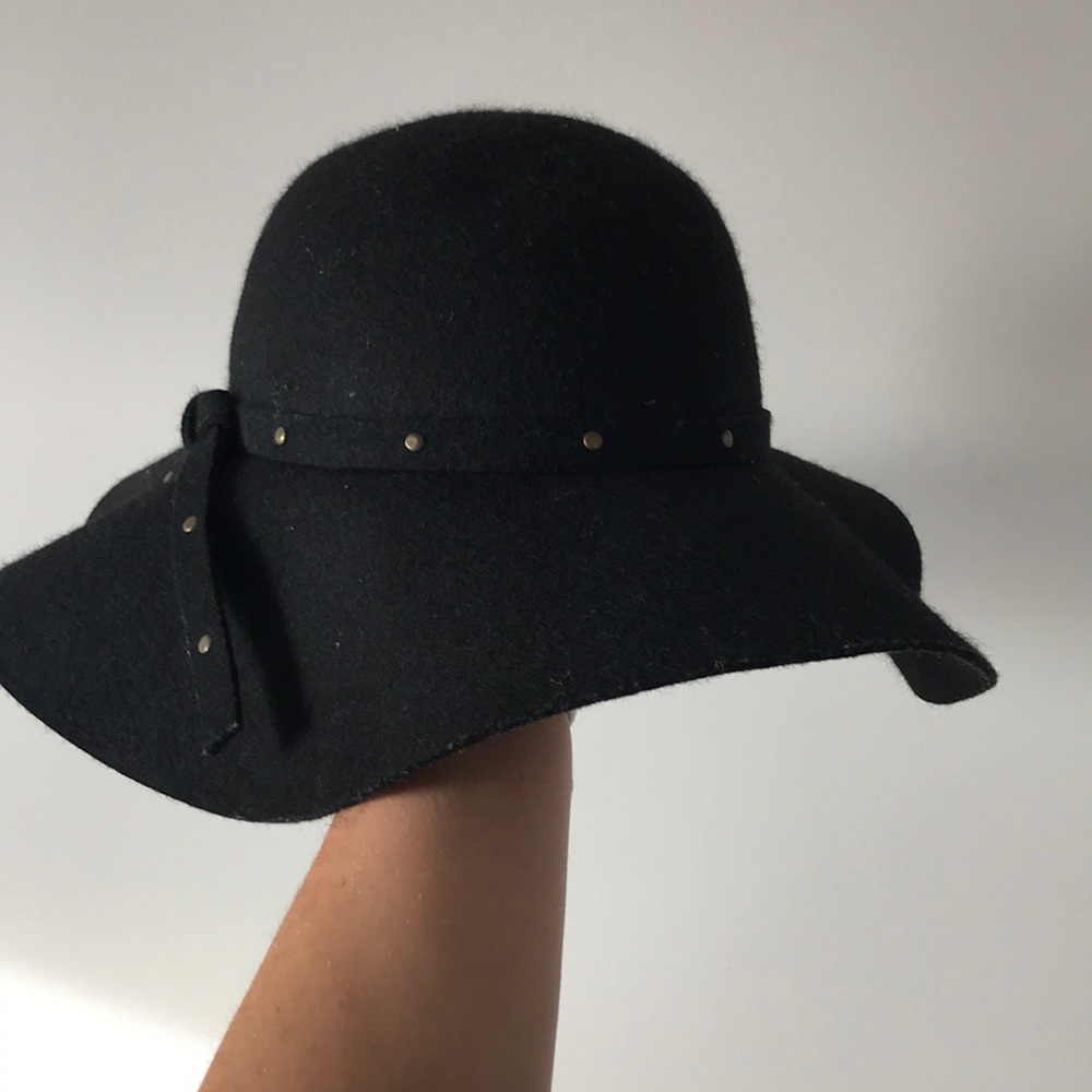Black Felt Floppy Hat